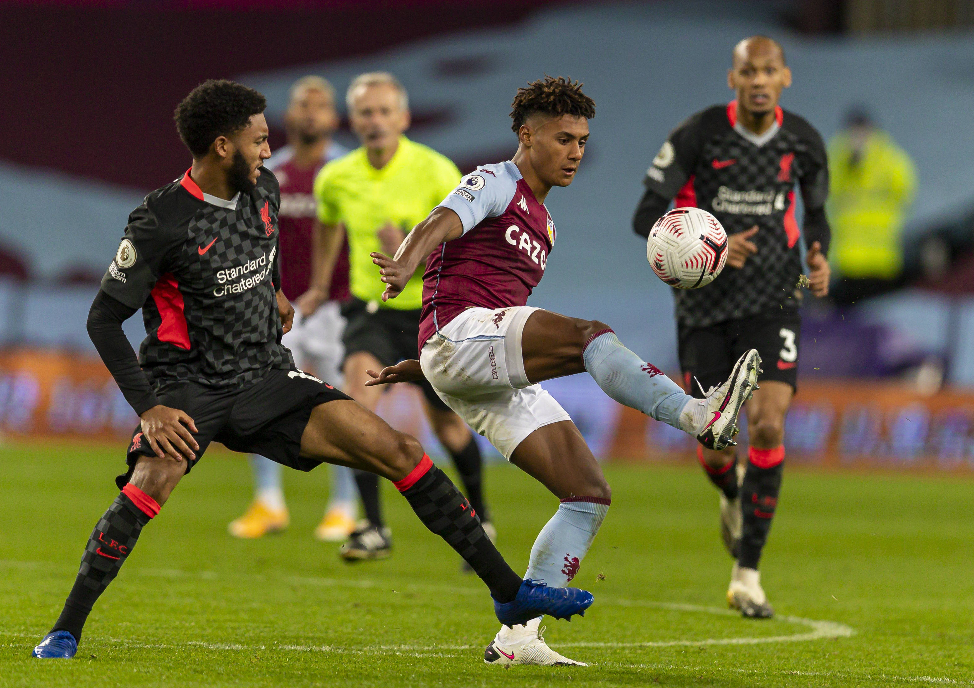 和在场上的 和在场上的